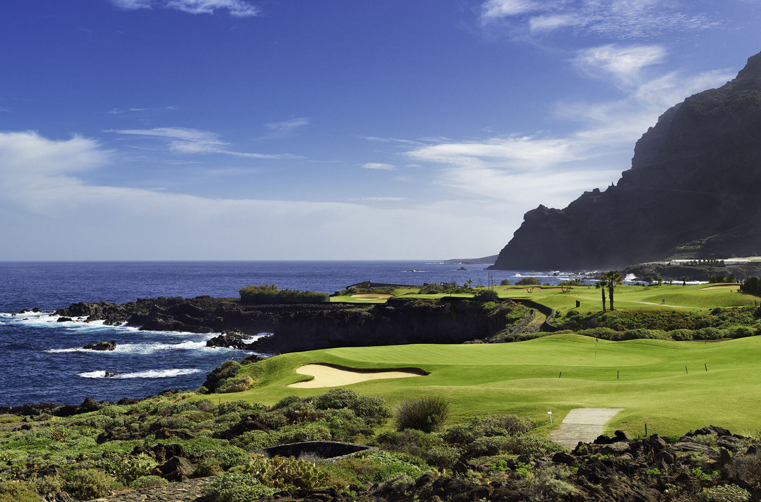 Golf en Tenerife, los mejores campos y clima perfecto para una experiencia única